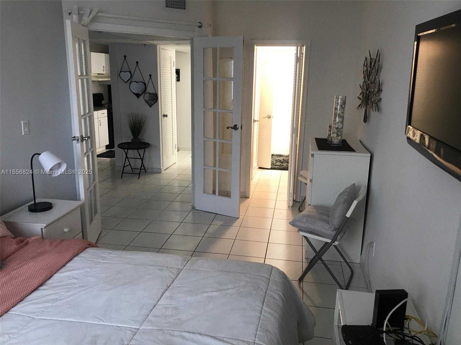 Small Image of 100 LINCOLN RD #1126, Miami Beach Number 12