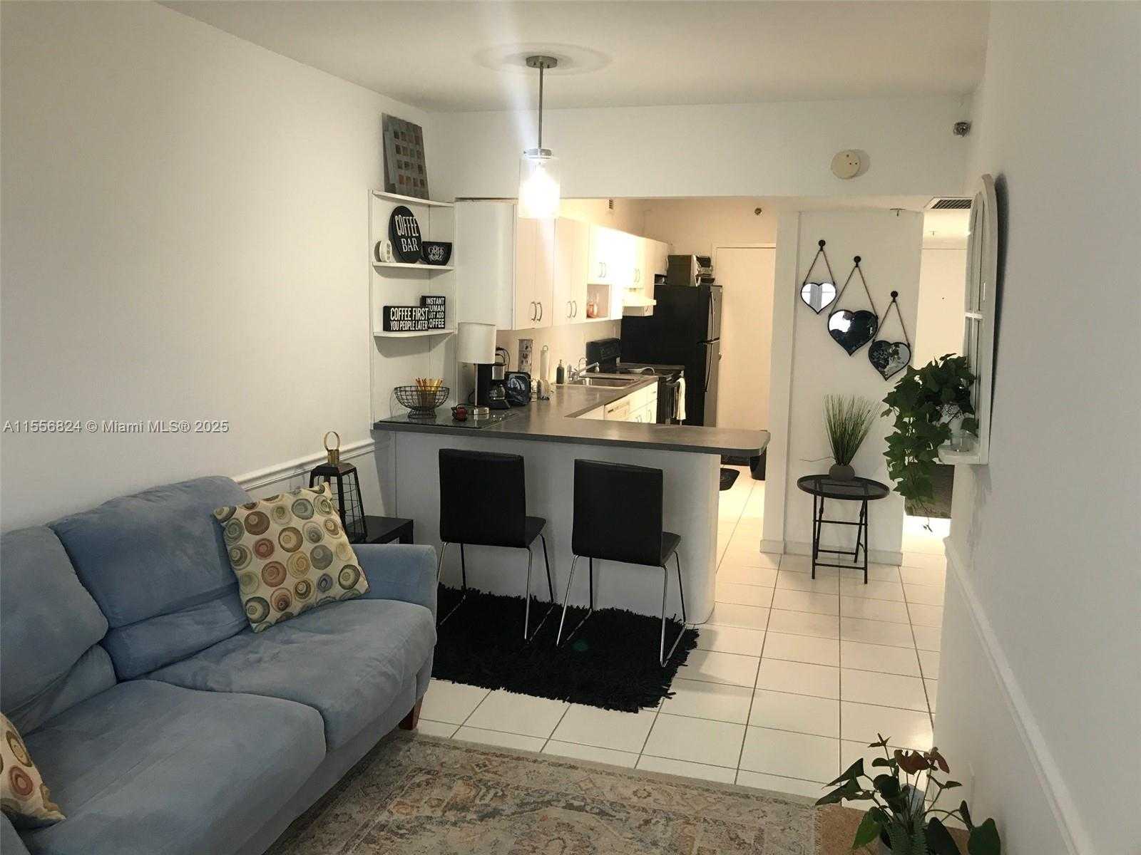 Small Image of 100 LINCOLN RD #1126, Miami Beach Number 2