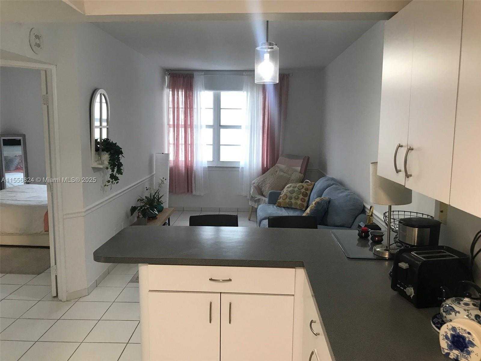 Small Image of 100 LINCOLN RD #1126, Miami Beach Number 3