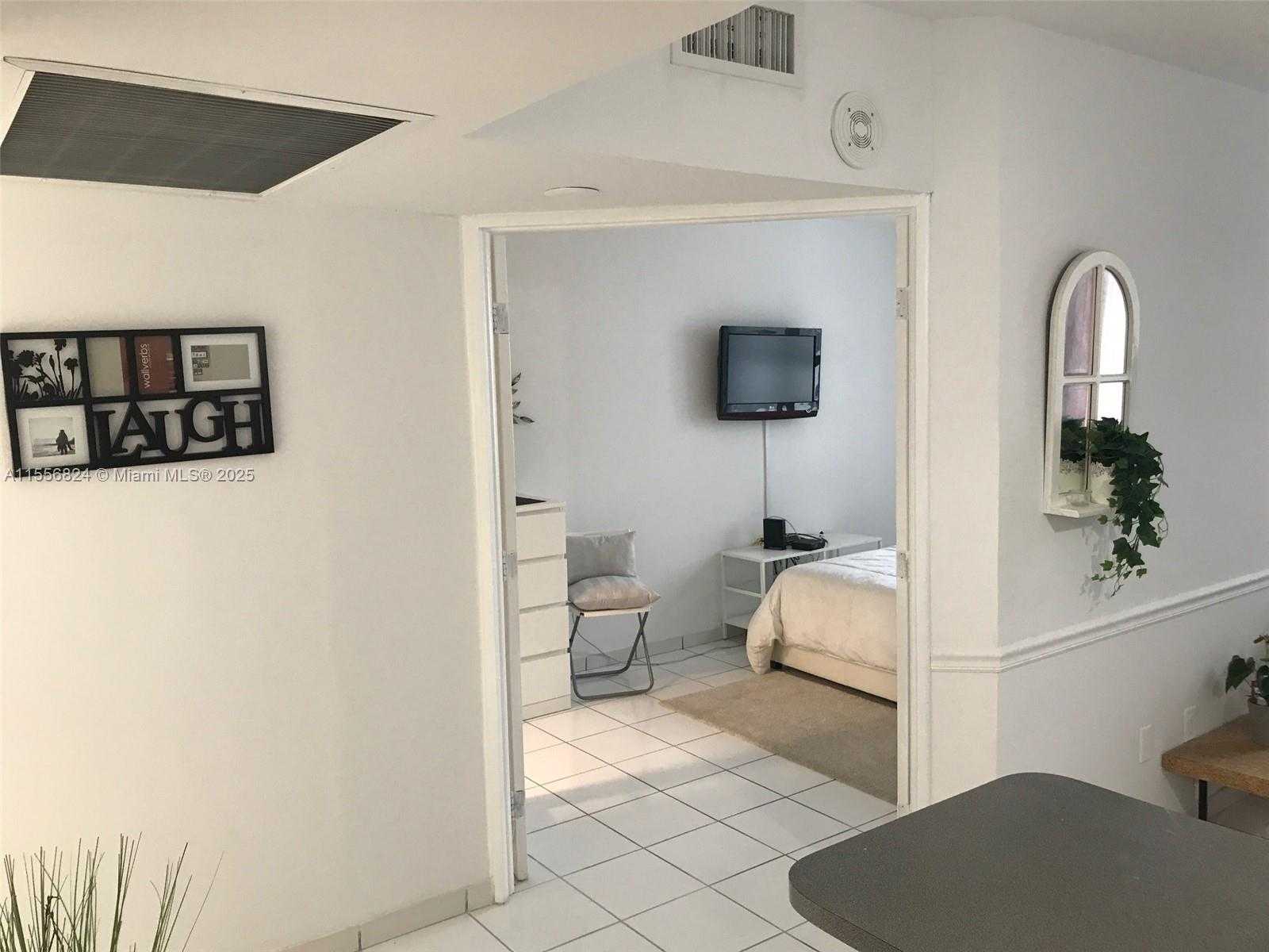 Small Image of 100 LINCOLN RD #1126, Miami Beach Number 7
