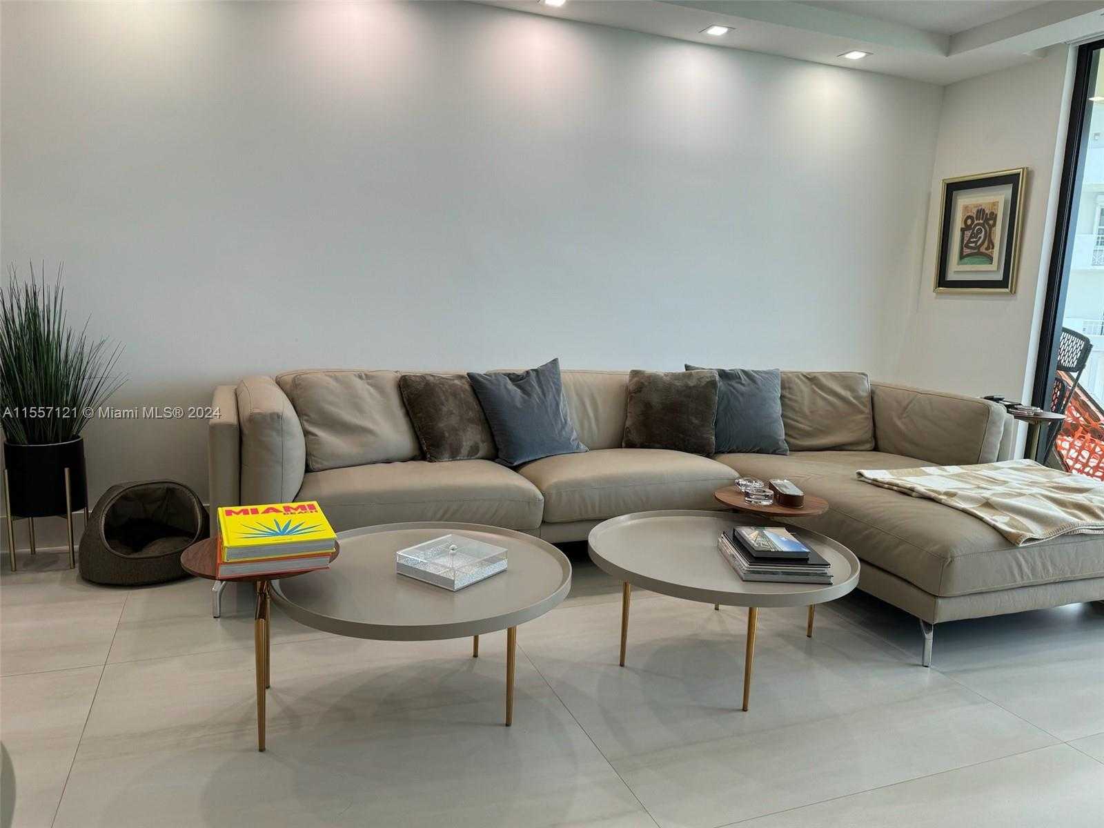 Small Image of 9801 COLLINS AVE #12E Remodeled, Bal Harbour Number 15