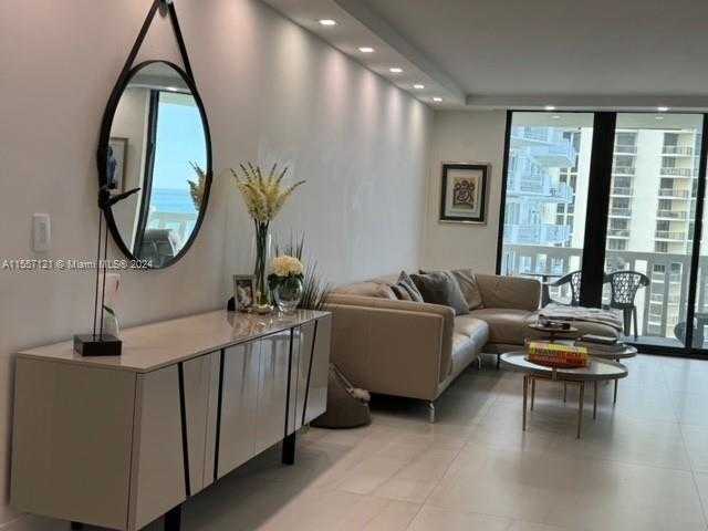 Small Image of 9801 COLLINS AVE #12E Remodeled, Bal Harbour Number 26