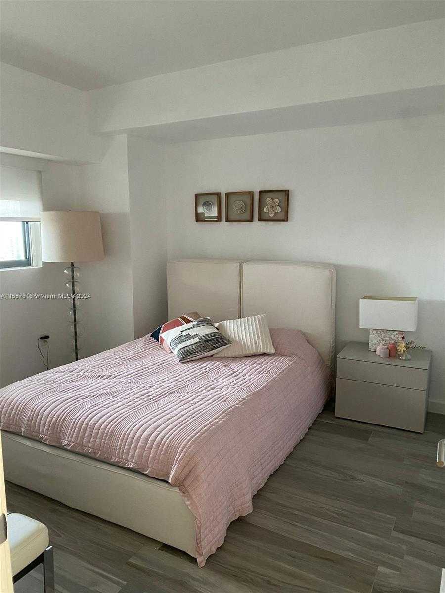 Small Image of 460 NORTH EAST 28TH ST #2807, Miami Number 13