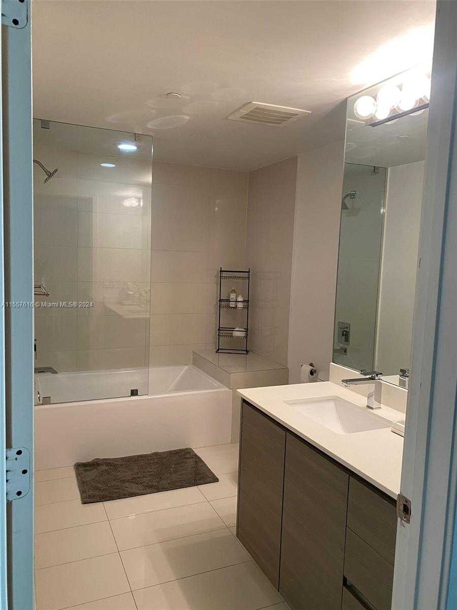 Small Image of 460 NORTH EAST 28TH ST #2807, Miami Number 15