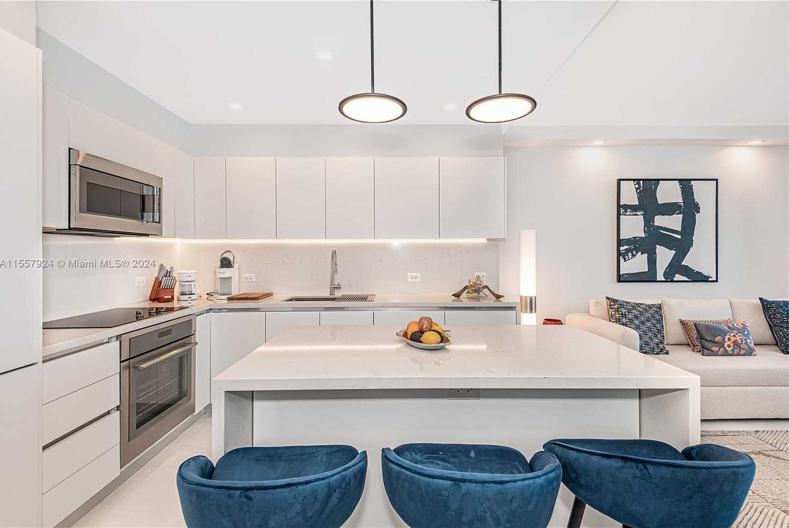 Small Image of 2301 COLLINS AVE #1440, Miami Beach Number 12