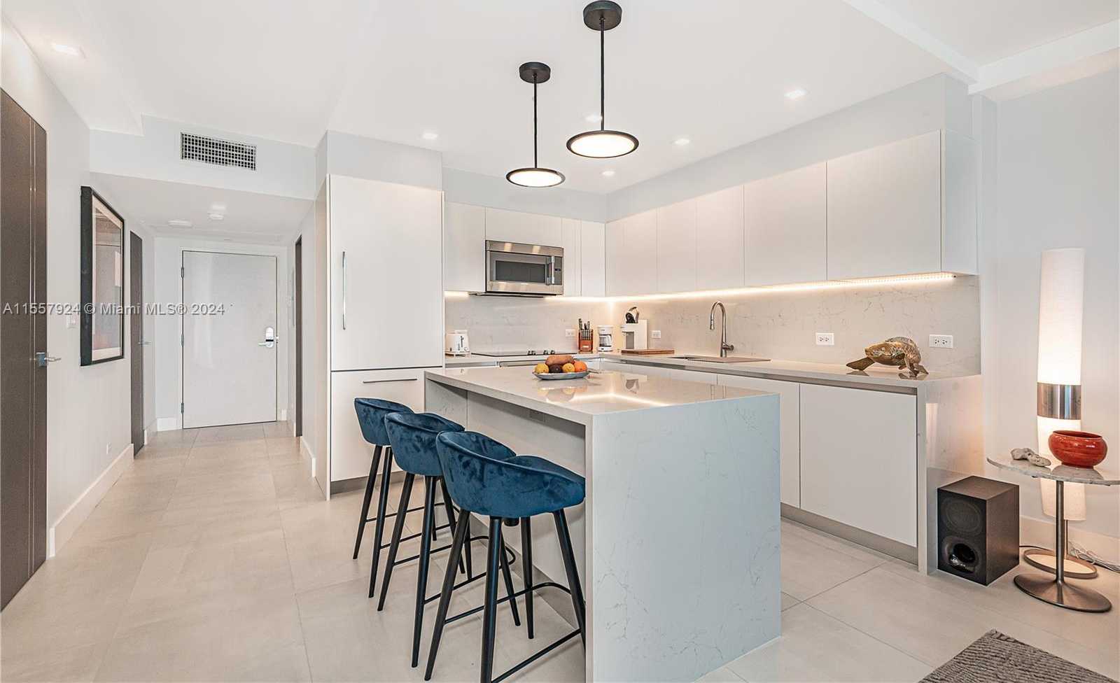 Small Image of 2301 COLLINS AVE #1440, Miami Beach Number 13