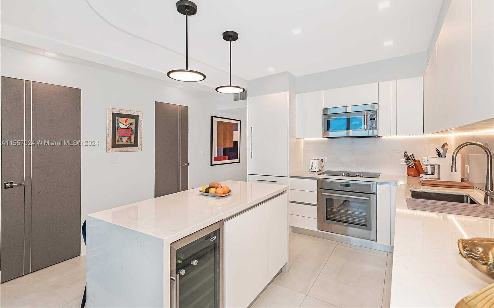 Small Image of 2301 COLLINS AVE #1440, Miami Beach Number 19
