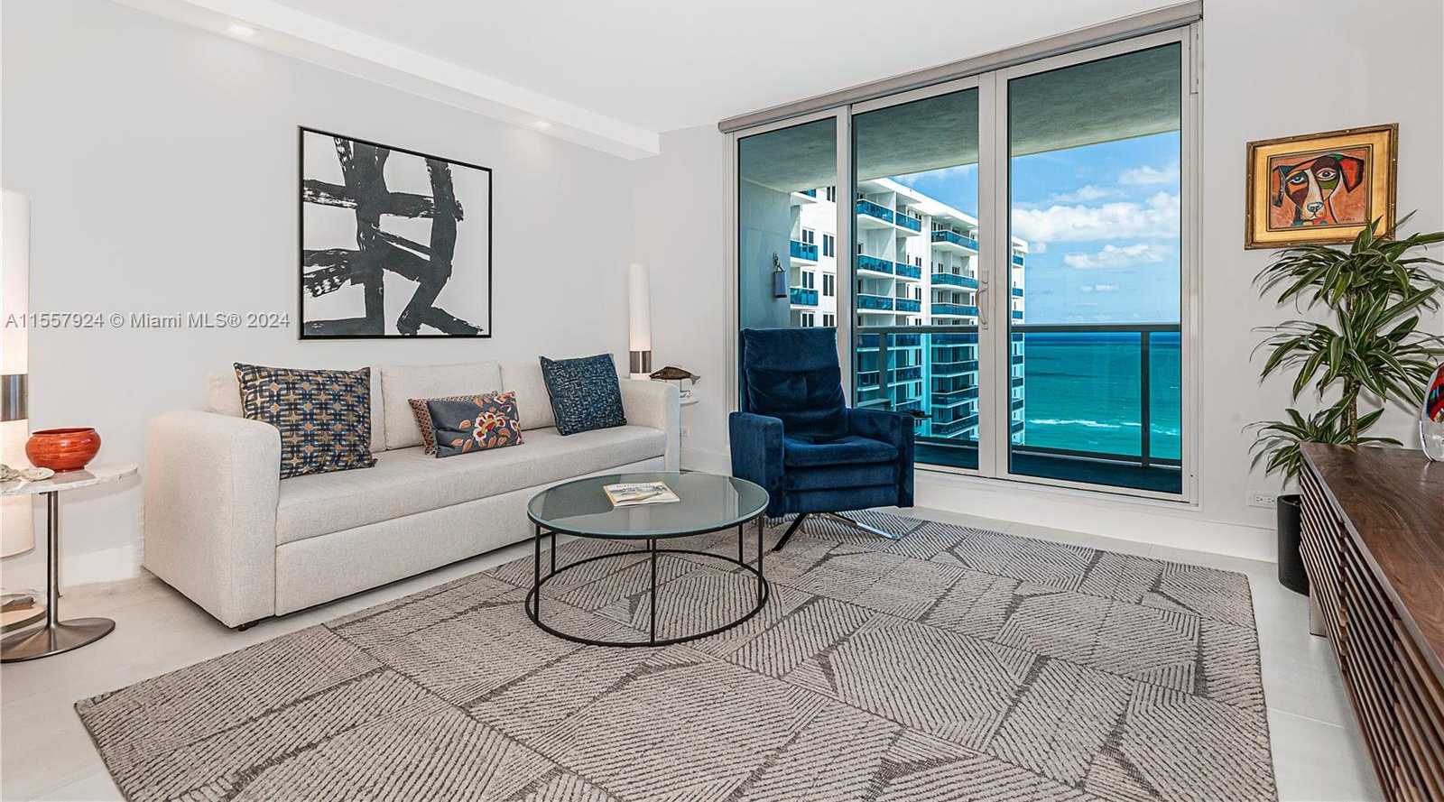 Small Image of 2301 COLLINS AVE #1440, Miami Beach Number 3
