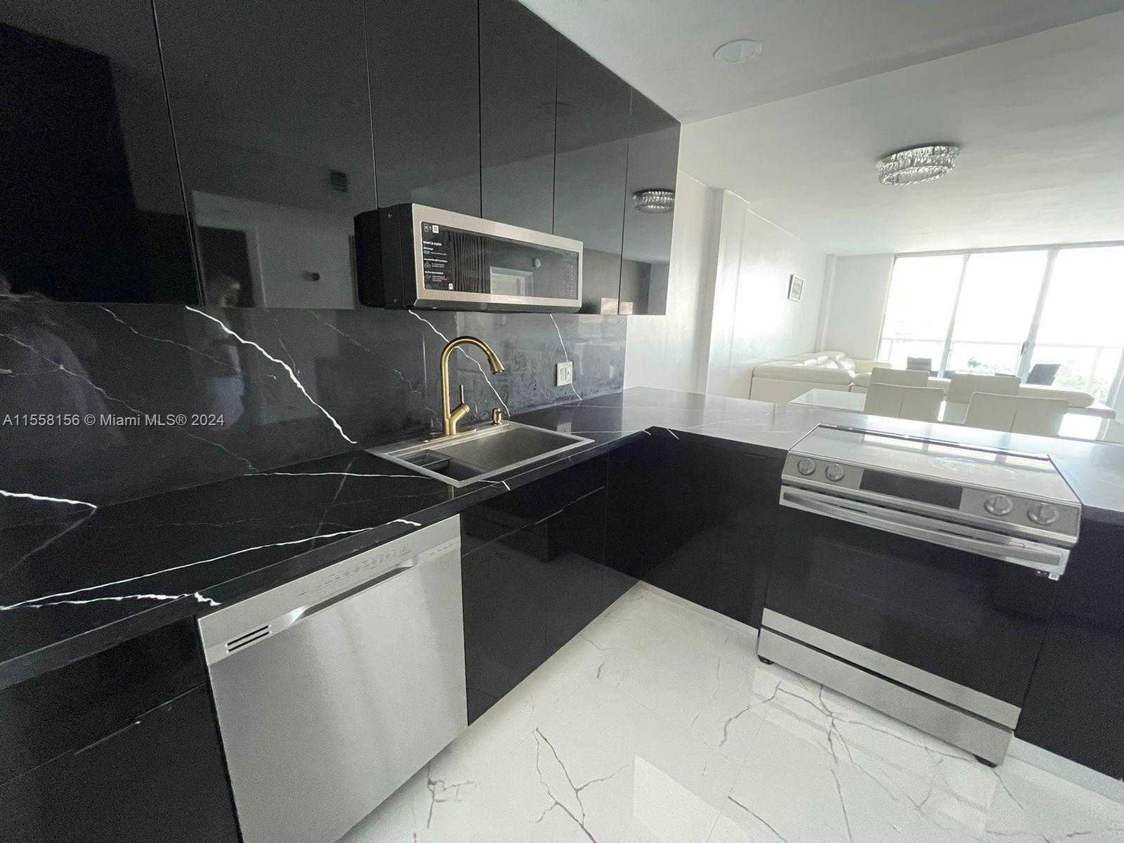 Small Image of 3800 SOUTH OCEAN DR #803, Hollywood Number 9