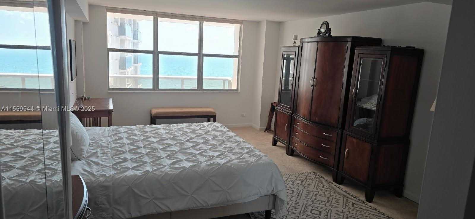 Small Image of 6039 COLLINS AVE #1110, Miami Beach Number 18