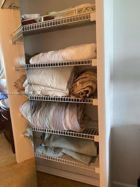 Small Image of 6039 COLLINS AVE #1110, Miami Beach Number 20