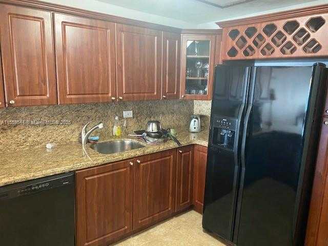 Small Image of 6039 COLLINS AVE #1110, Miami Beach Number 27