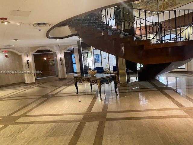 Small Image of 6039 COLLINS AVE #1110, Miami Beach Number 32