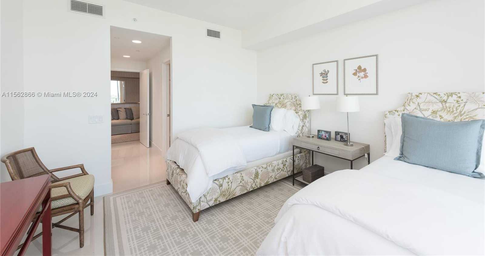 Small Image of 360 OCEAN DR #905S, Key Biscayne Number 13