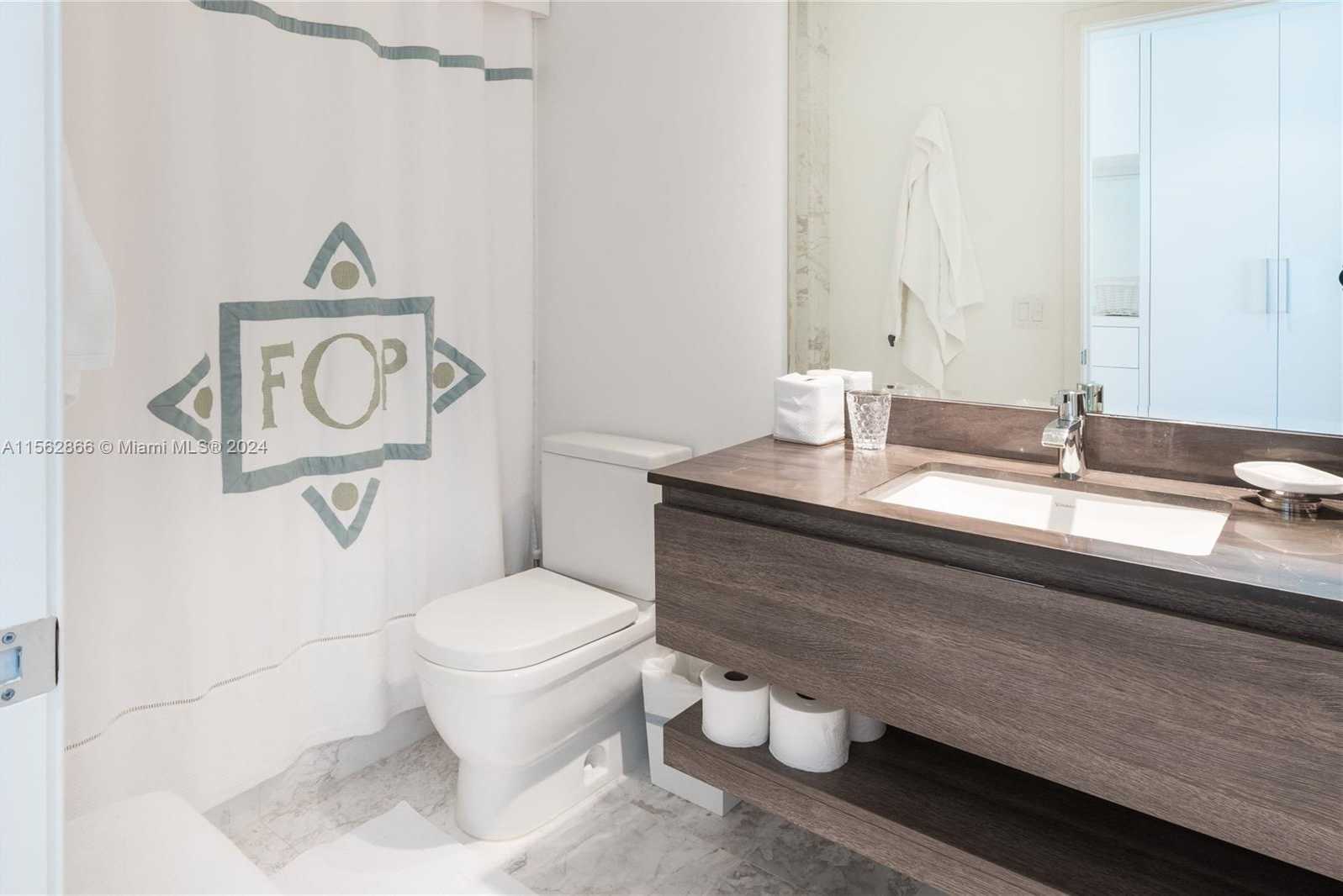 Small Image of 360 OCEAN DR #905S, Key Biscayne Number 14