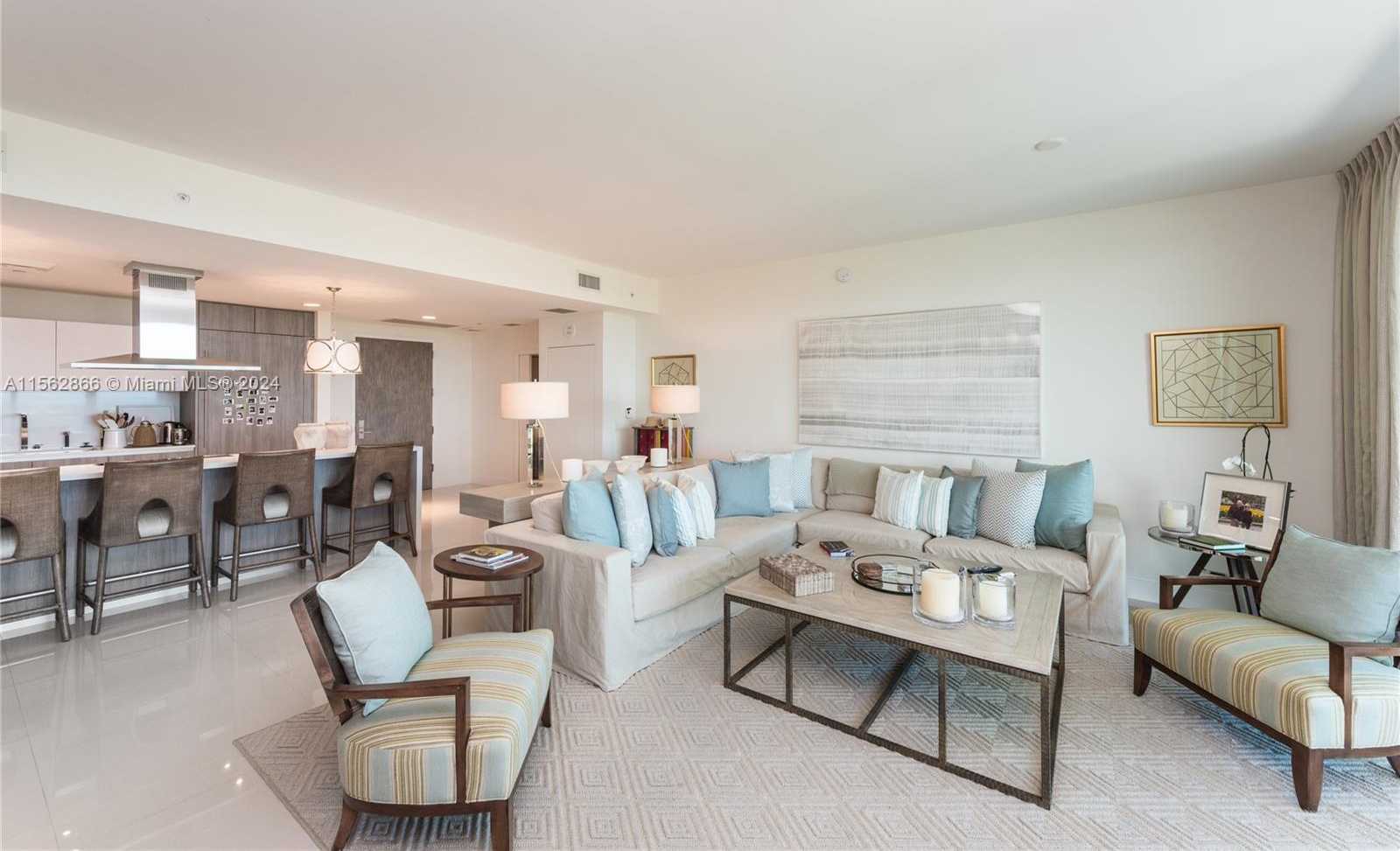 Small Image of 360 OCEAN DR #905S, Key Biscayne Number 2