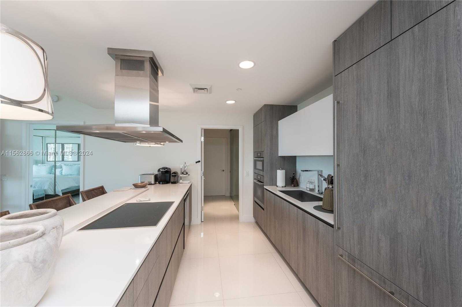 Small Image of 360 OCEAN DR #905S, Key Biscayne Number 4