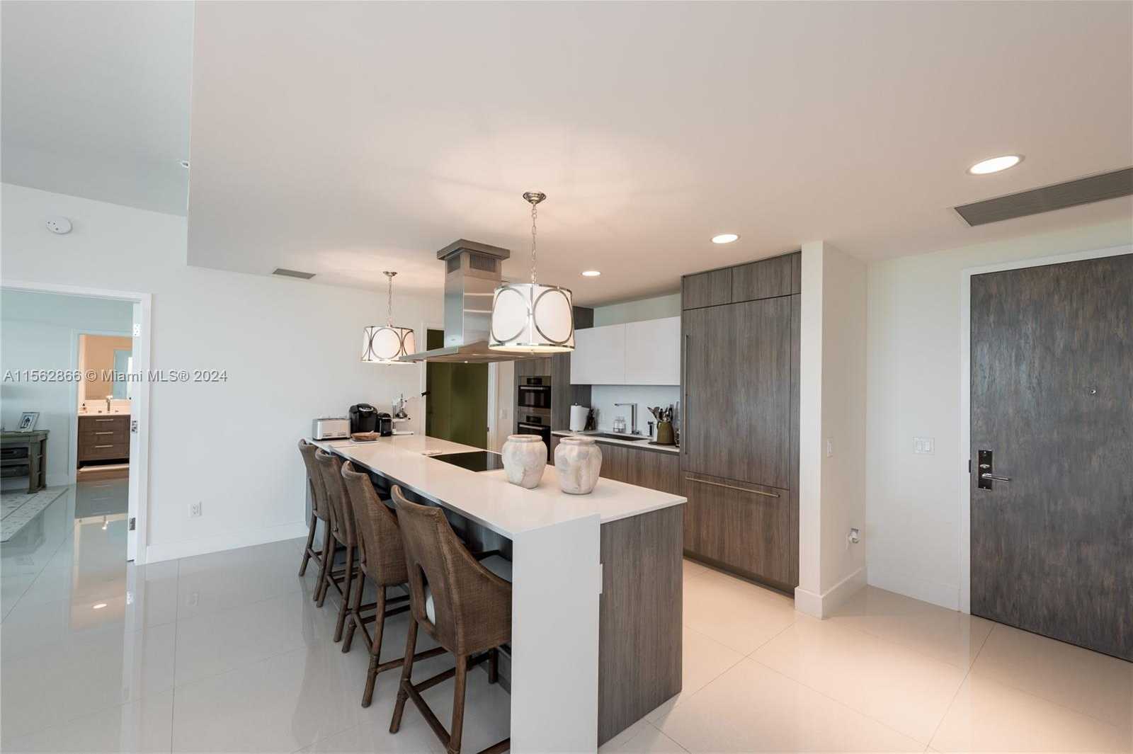 Small Image of 360 OCEAN DR #905S, Key Biscayne Number 5