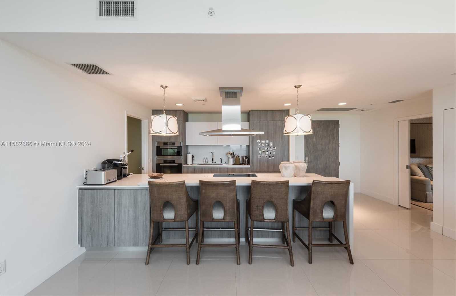 Small Image of 360 OCEAN DR #905S, Key Biscayne Number 6