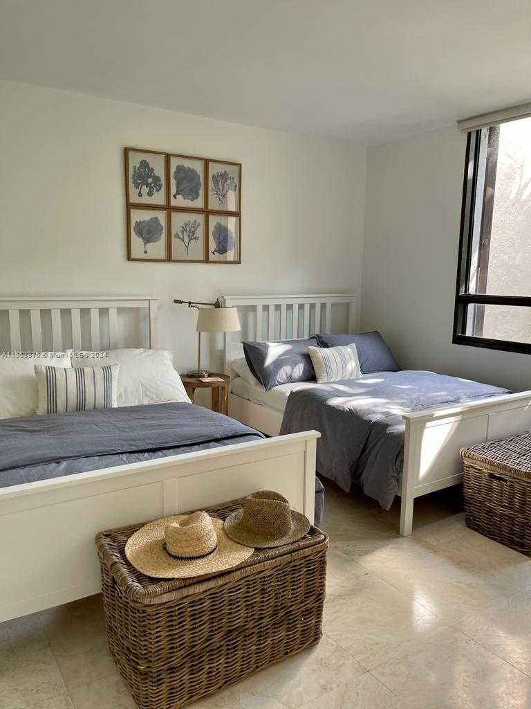 Small Image of 101 CRANDON BLVD #381, Key Biscayne Number 7