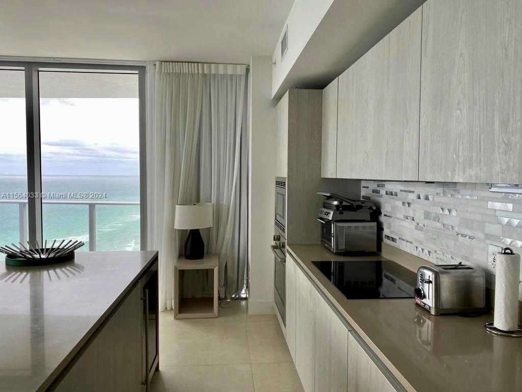 Small Image of 4111 SOUTH OCEAN DR #2101, Hollywood Number 13