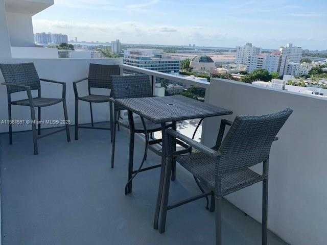 Small Image of 100 LINCOLN RD #1408, Miami Beach Number 12