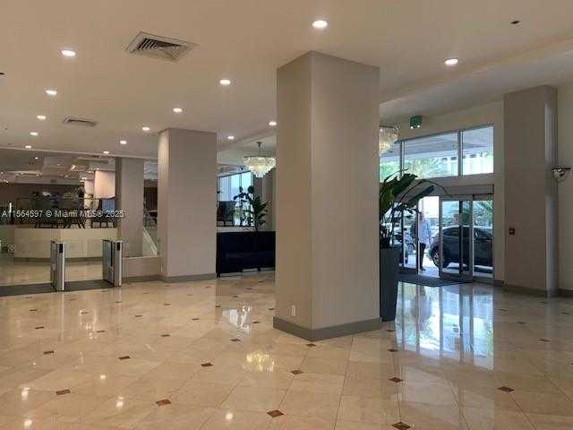 Small Image of 100 LINCOLN RD #1408, Miami Beach Number 16