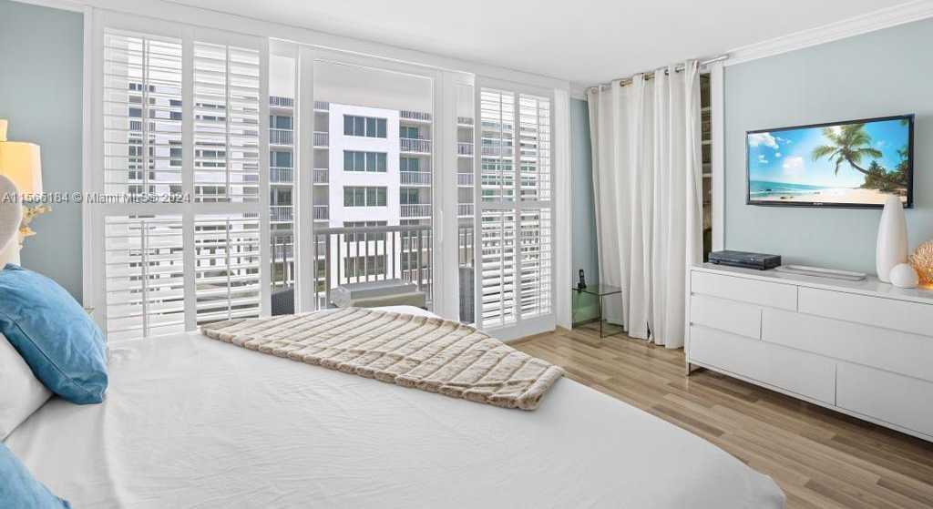 Small Image of 5401 COLLINS AVE #343, Miami Beach Number 13