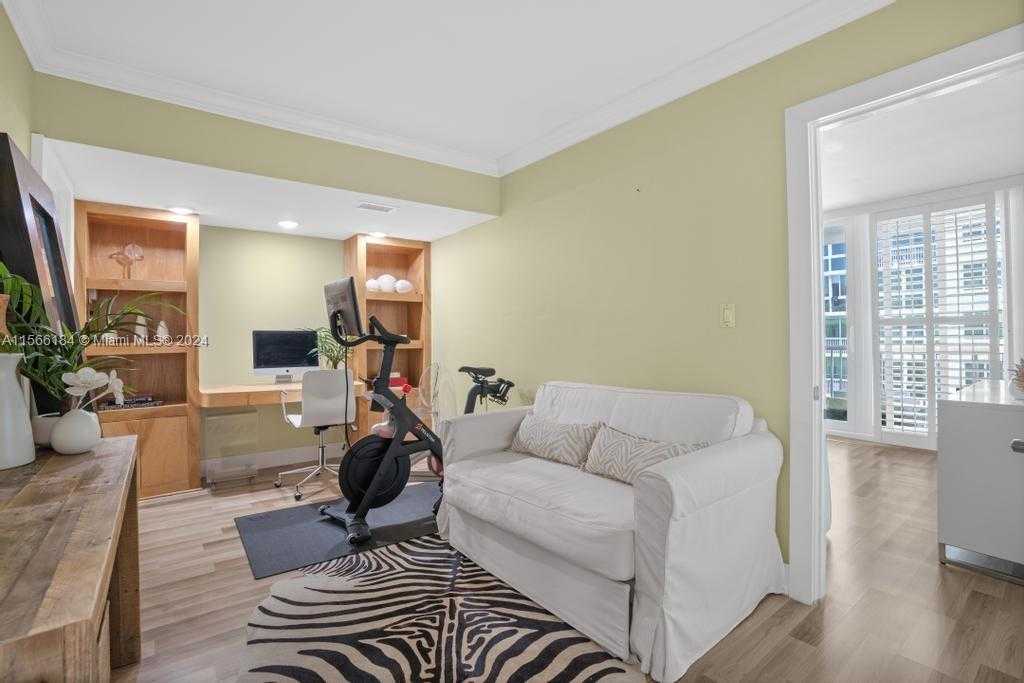 Small Image of 5401 COLLINS AVE #343, Miami Beach Number 16