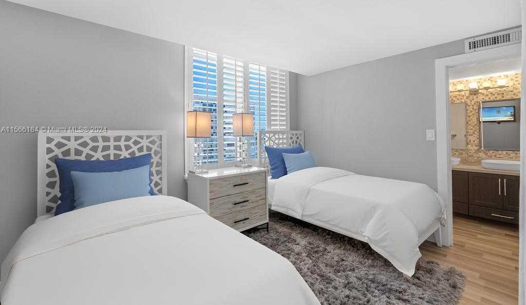 Small Image of 5401 COLLINS AVE #343, Miami Beach Number 18