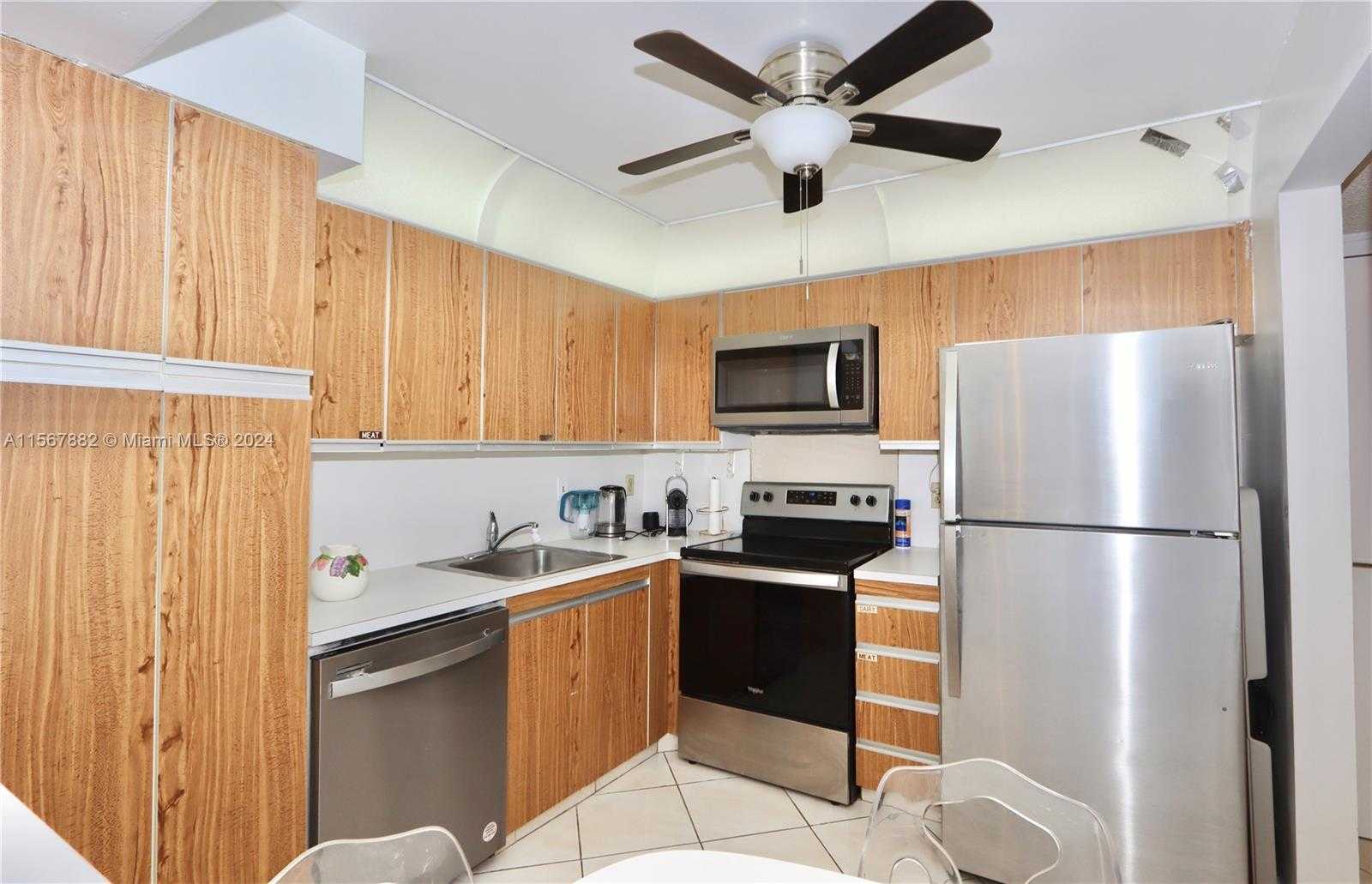 Small Image of 2401 SOUTH OCEAN DR #806, Hollywood Number 10