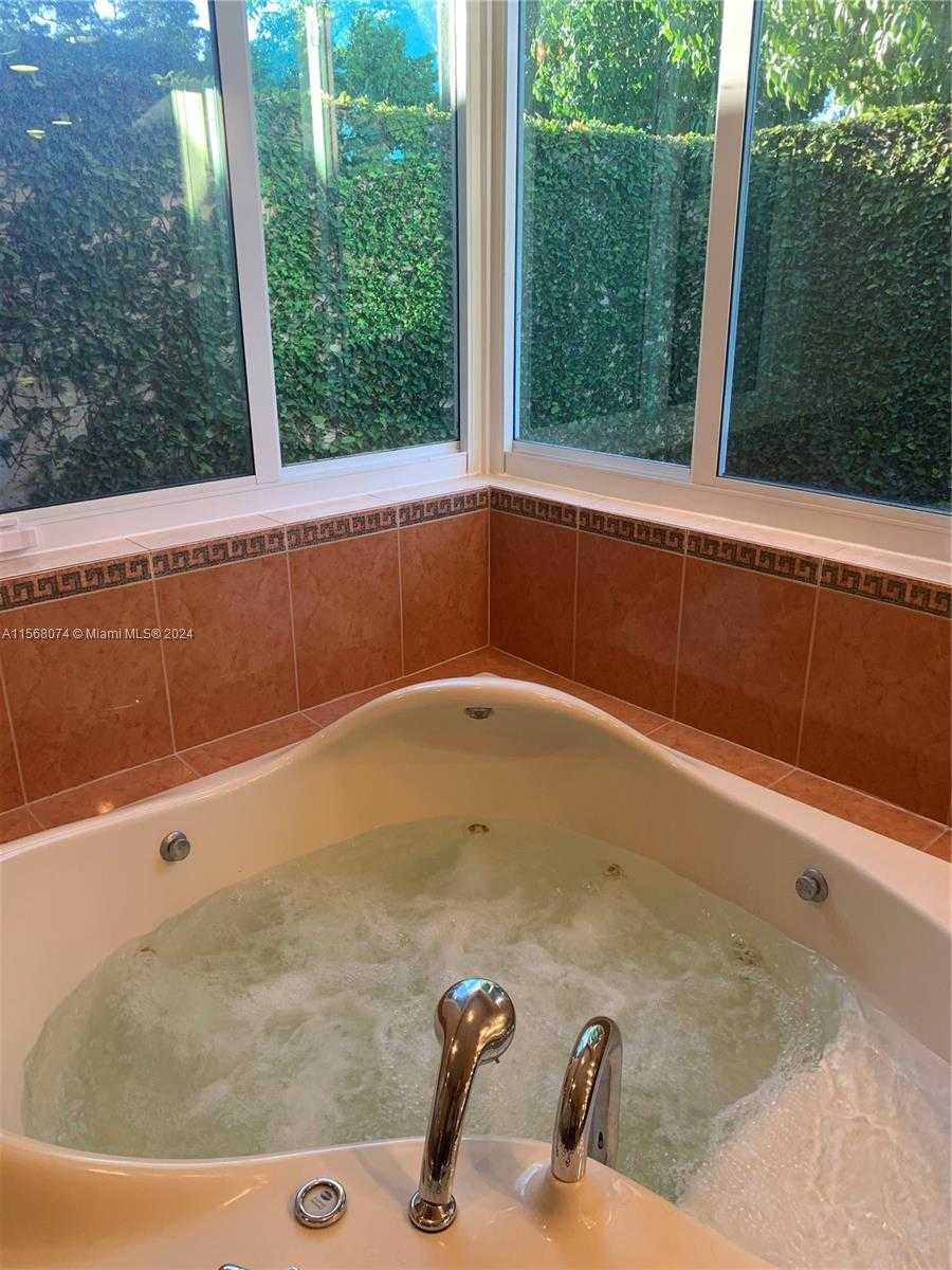 Small Image of 7625 SOUTH WEST 75TH AVE, Miami Number 32