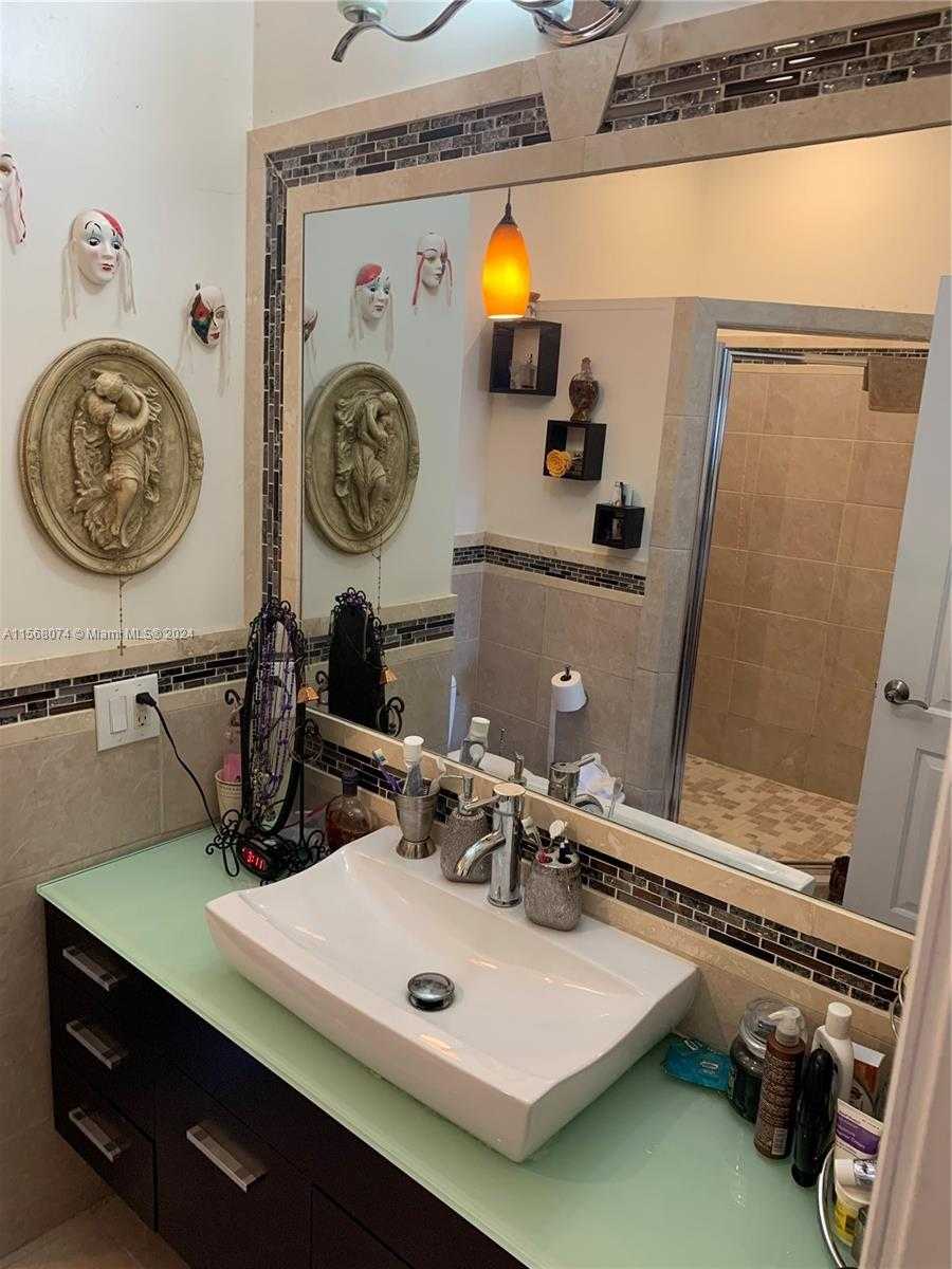 Small Image of 7625 SOUTH WEST 75TH AVE, Miami Number 38