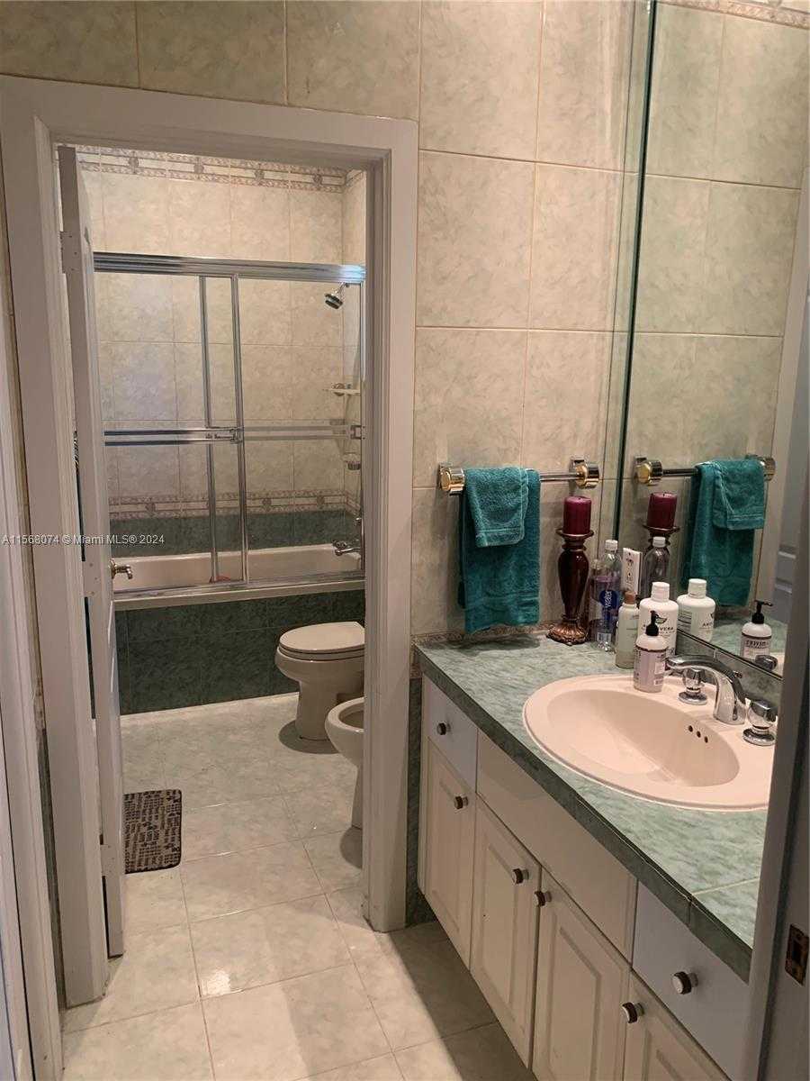 Small Image of 7625 SOUTH WEST 75TH AVE, Miami Number 40