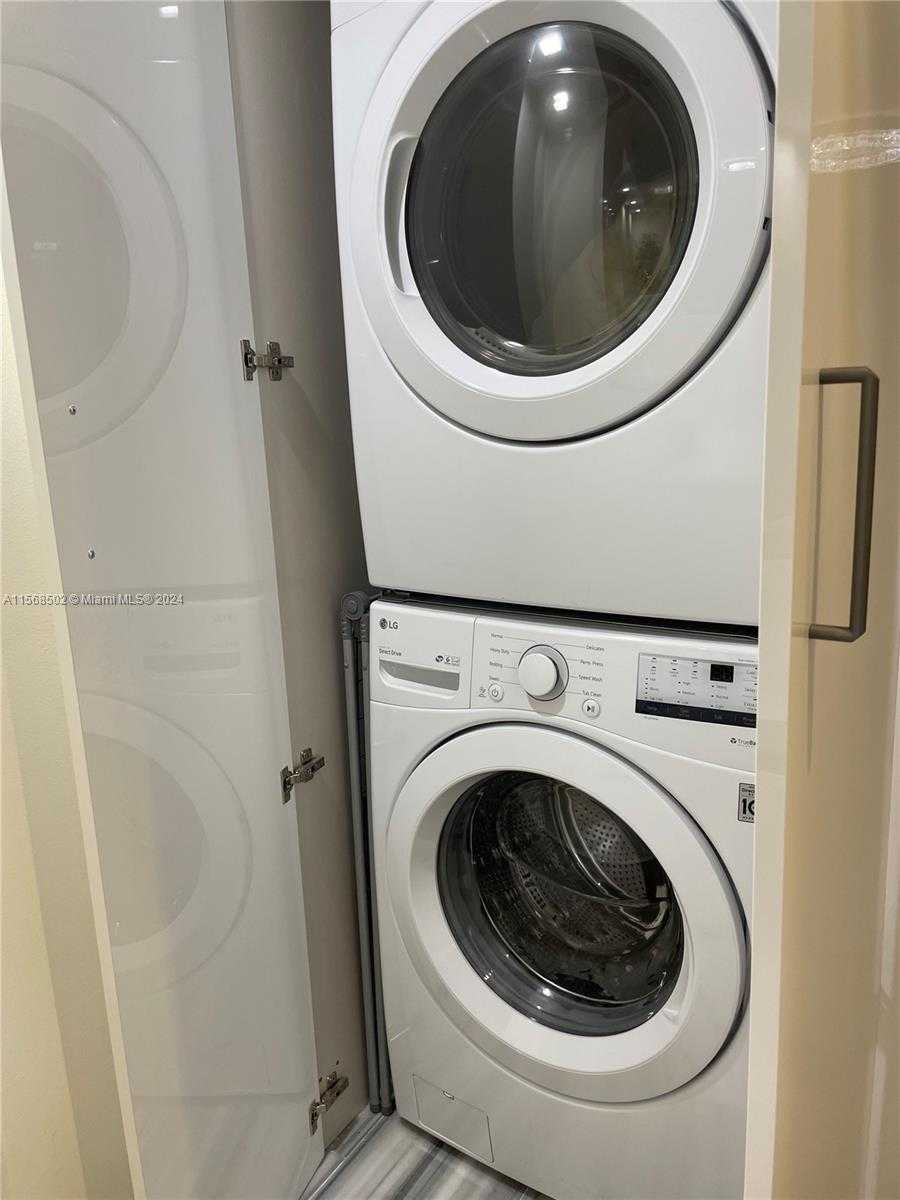 Small Image of 1830 SOUTH OCEAN DR #3812, Hallandale Beach Number 10