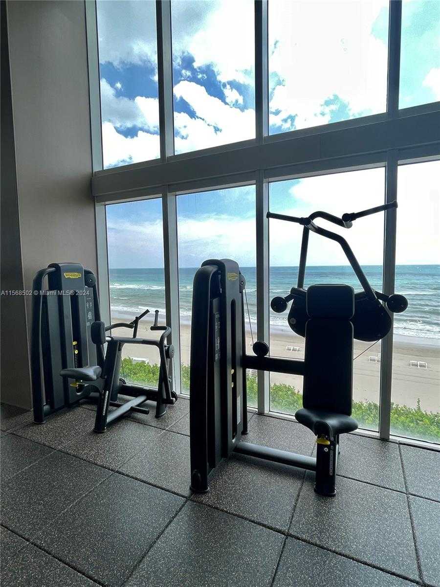 Small Image of 1830 SOUTH OCEAN DR #3812, Hallandale Beach Number 15