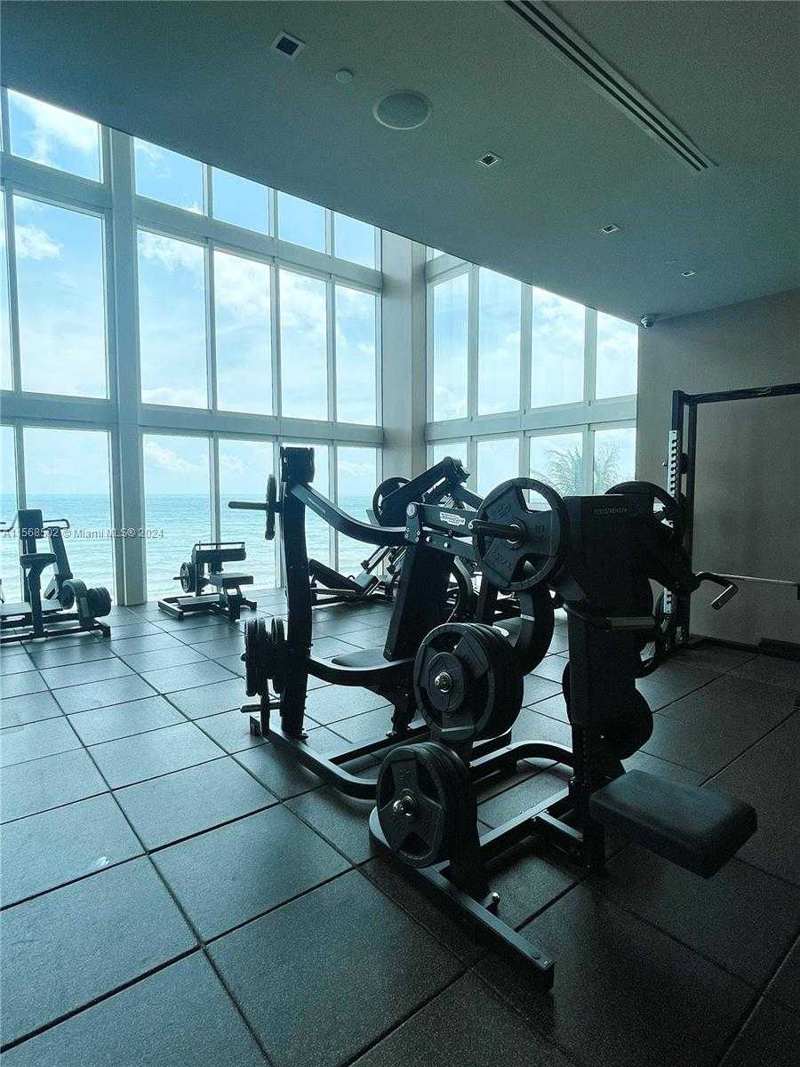 Small Image of 1830 SOUTH OCEAN DR #3812, Hallandale Beach Number 17