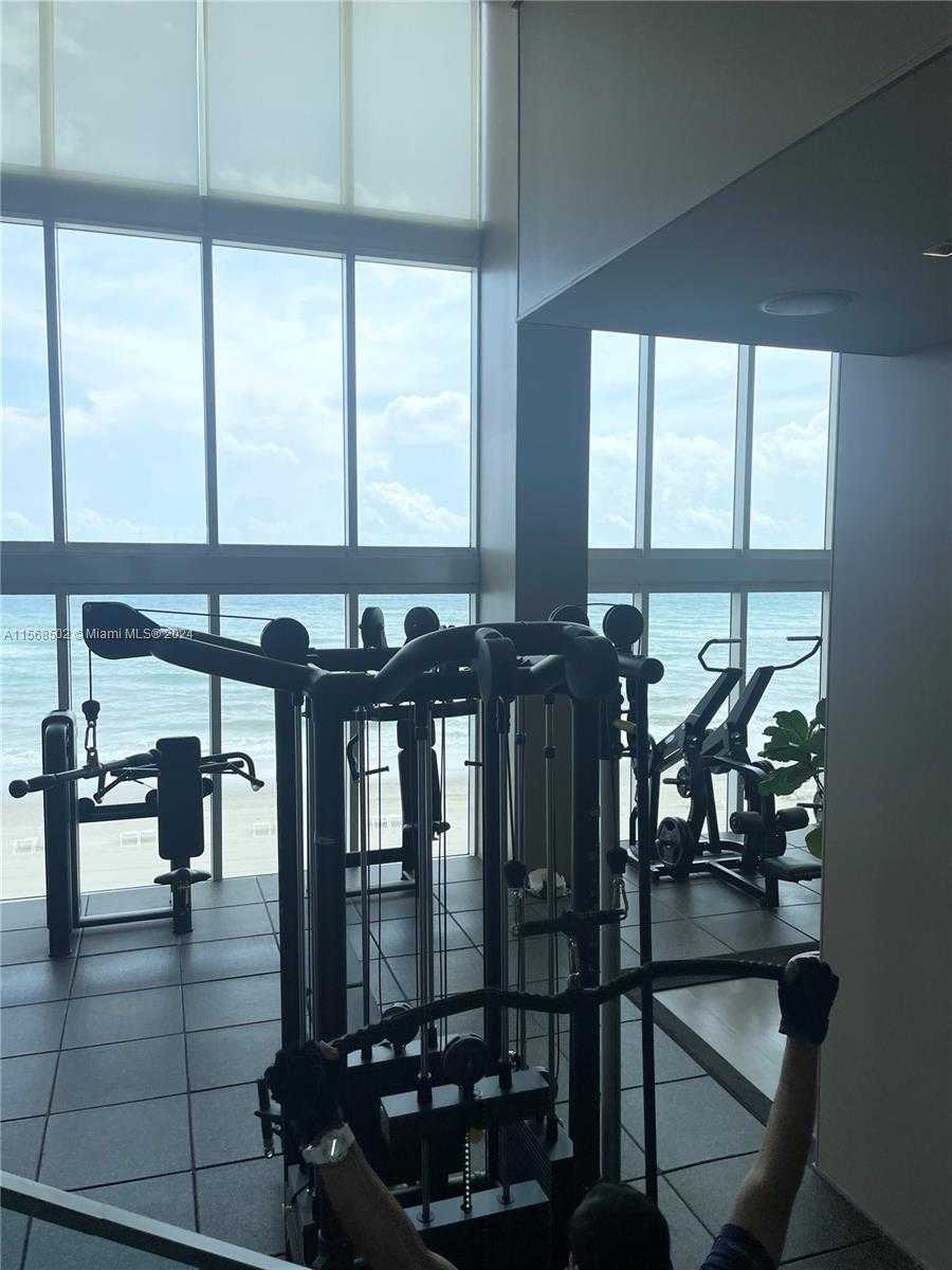 Small Image of 1830 SOUTH OCEAN DR #3812, Hallandale Beach Number 18