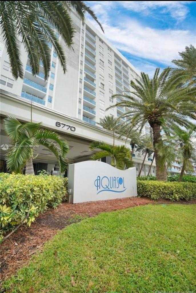 Small Image of 6770 INDIAN CREEK DR #5C, Miami Beach Number 2