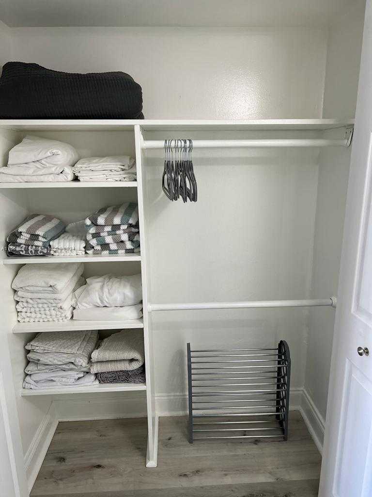 Small Image of 6770 INDIAN CREEK DR #5C, Miami Beach Number 21