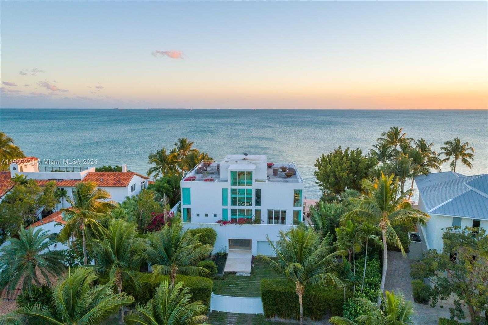 Small Image of 440 SOUTH MASHTA DR, Key Biscayne Number 10