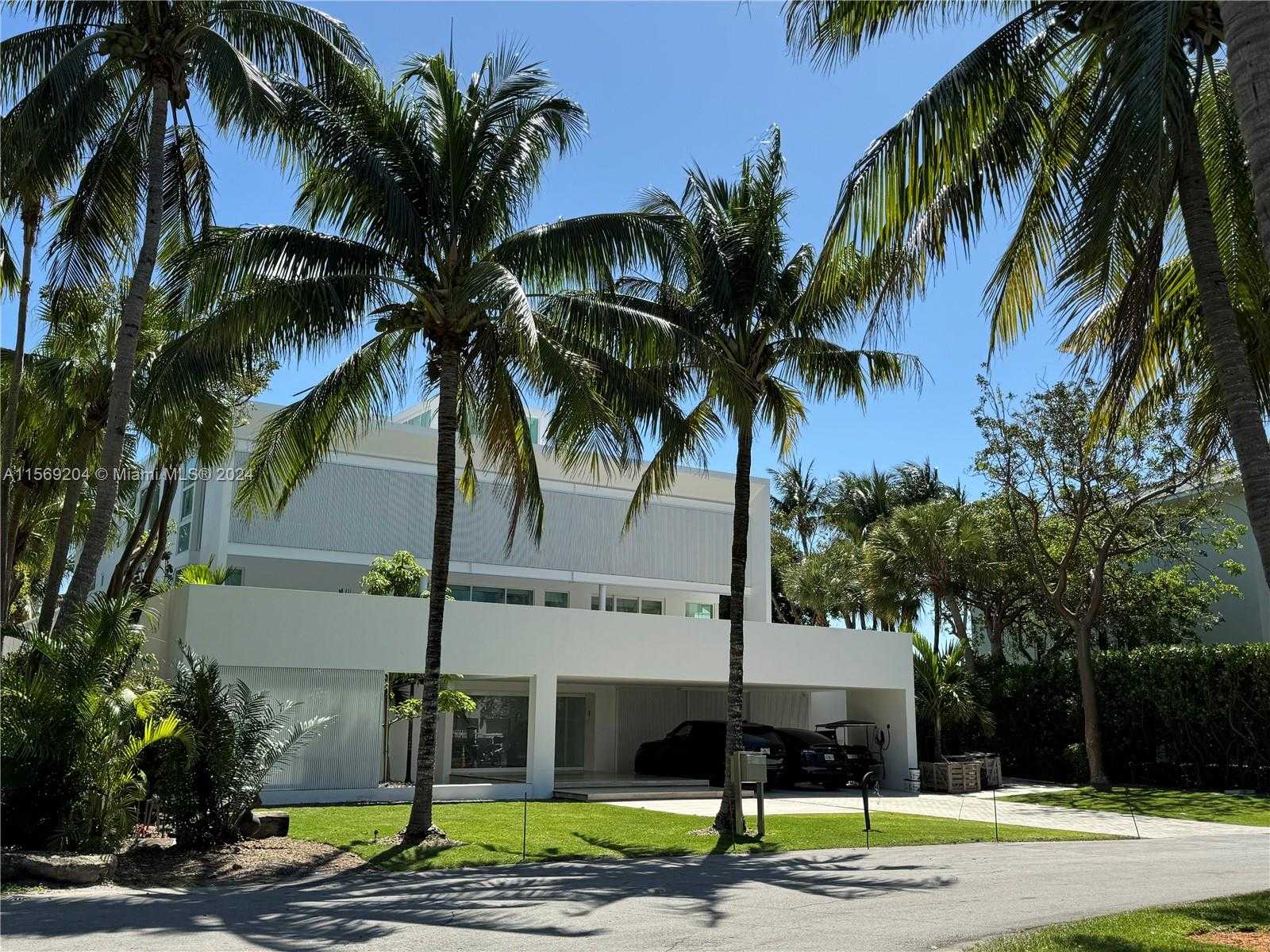 Small Image of 440 SOUTH MASHTA DR, Key Biscayne Number 11