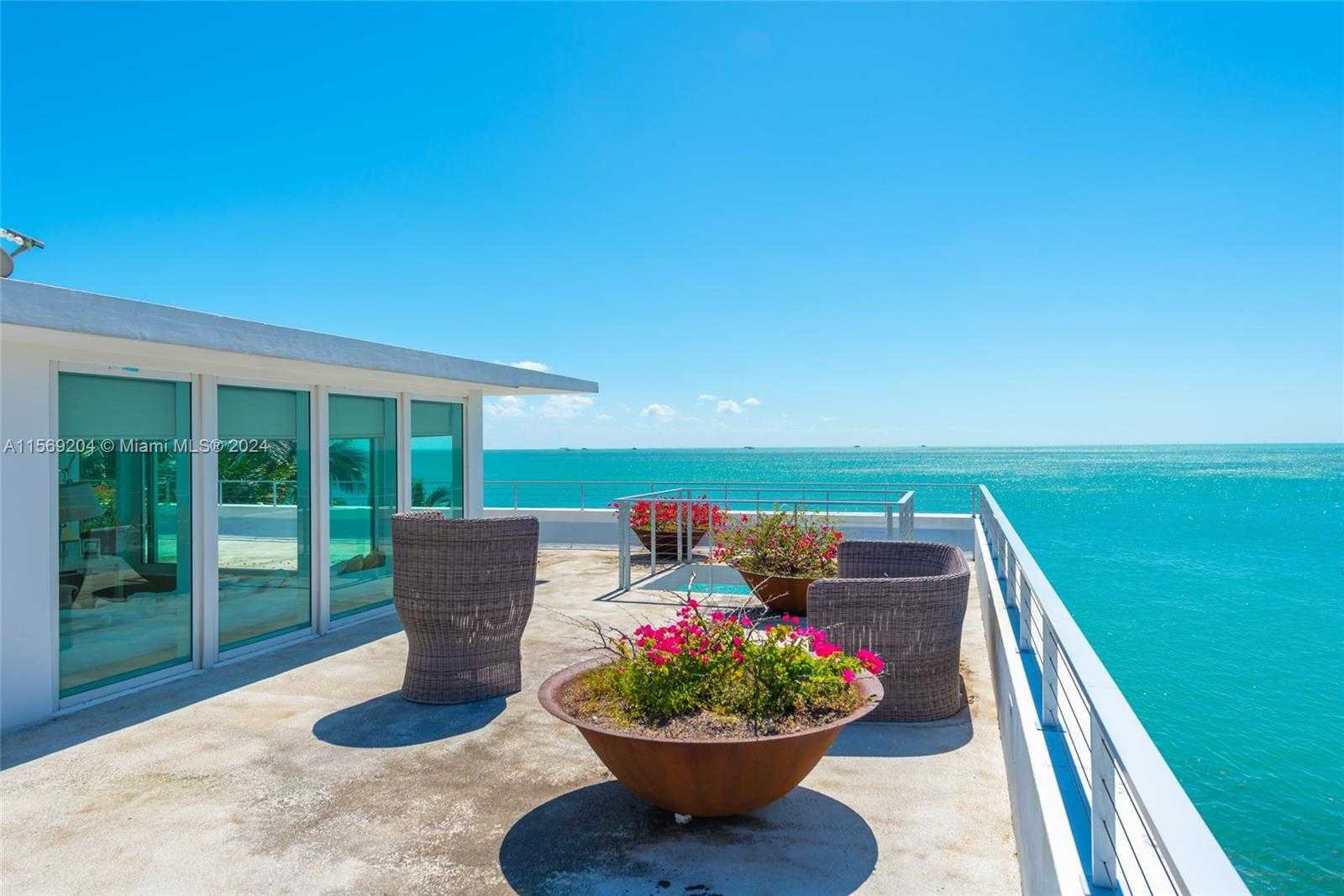Small Image of 440 SOUTH MASHTA DR, Key Biscayne Number 23