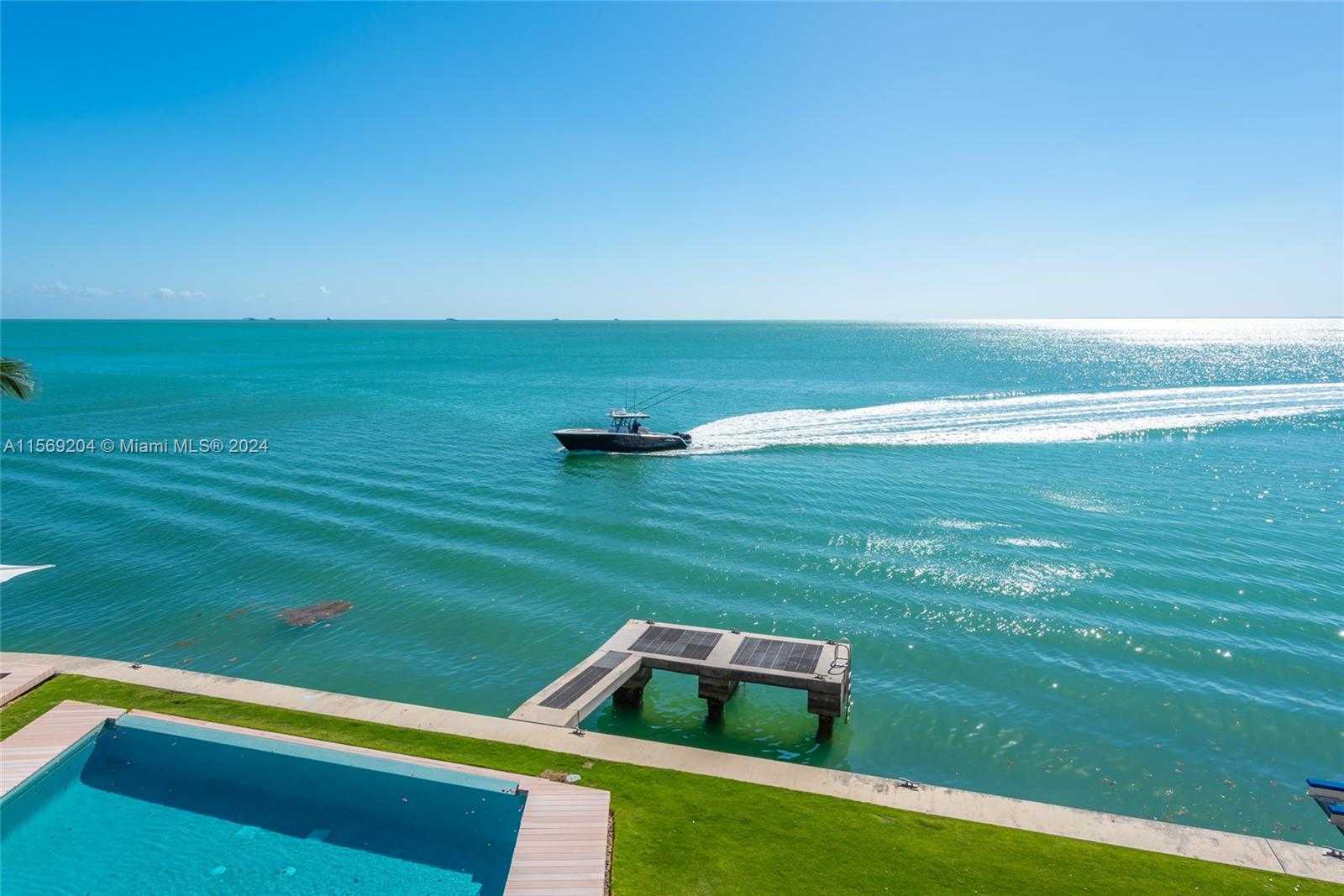 Small Image of 440 SOUTH MASHTA DR, Key Biscayne Number 28