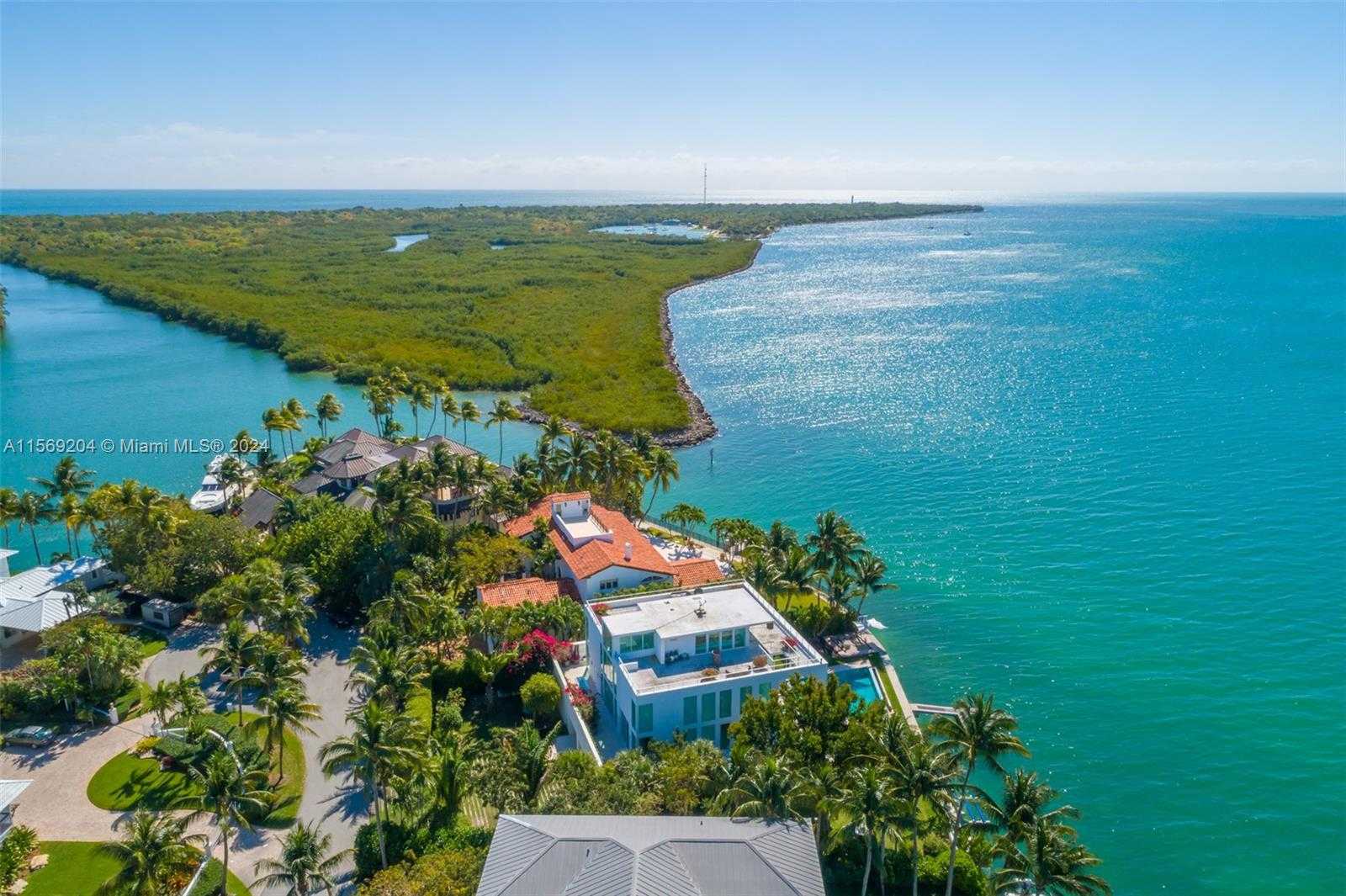 Small Image of 440 SOUTH MASHTA DR, Key Biscayne Number 5