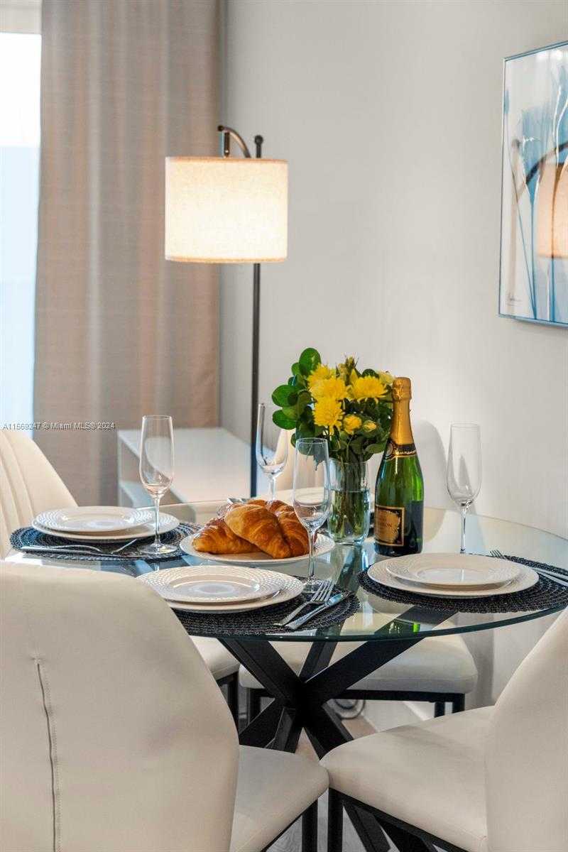 Small Image of 1938 JACKSON ST #306, Hollywood Number 15