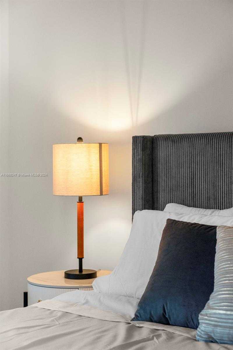 Small Image of 1938 JACKSON ST #306, Hollywood Number 17