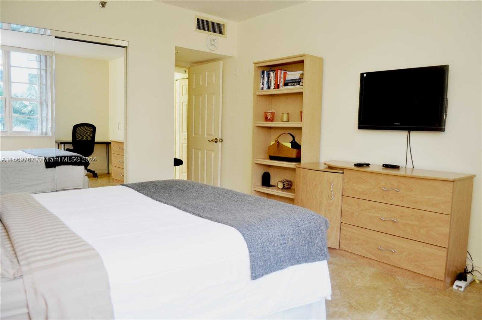Small Image of 100 LINCOLN RD #534, Miami Beach Number 10