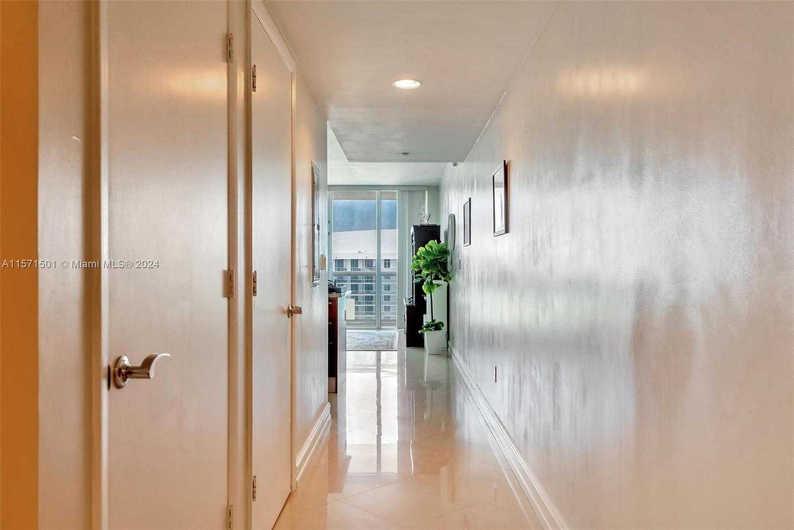 Small Image of 1830 SOUTH OCEAN DR #4709, Hallandale Beach Number 28