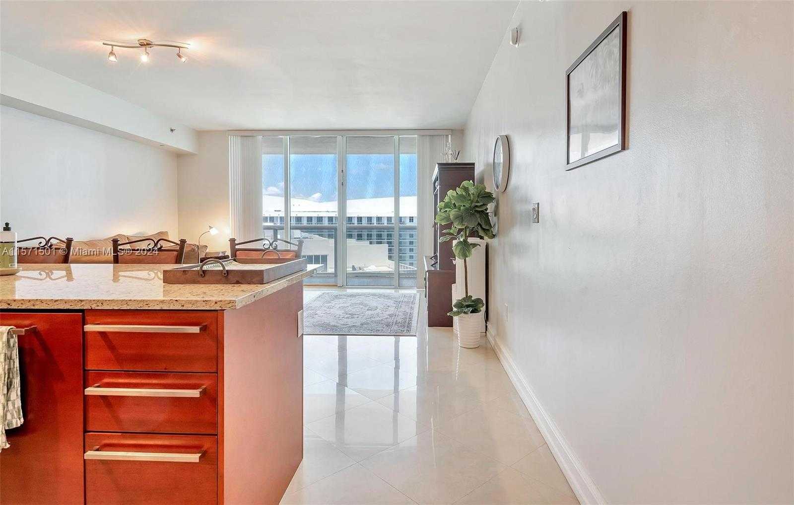 Small Image of 1830 SOUTH OCEAN DR #4709, Hallandale Beach Number 6
